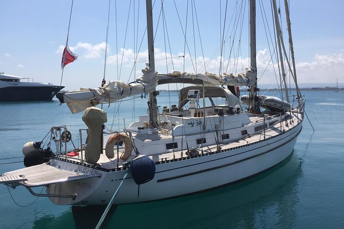 Sailing charter along the Maltese shoreline incl. Lunch and drinks - Is $768.98 good value for six people?