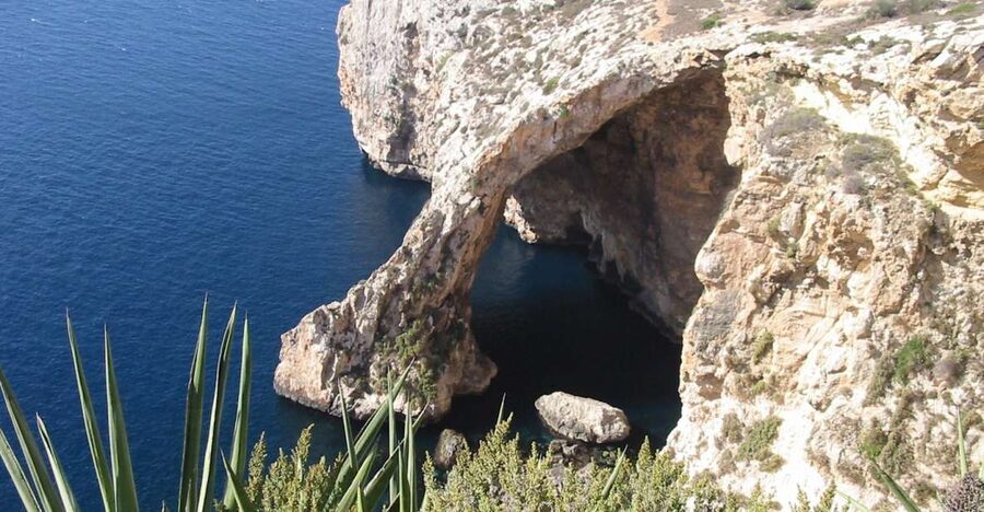 Southern Malta: Blue Grotto, Hagar Qim, and Marsaxlokk Tour - Three southern Malta sights in four hours