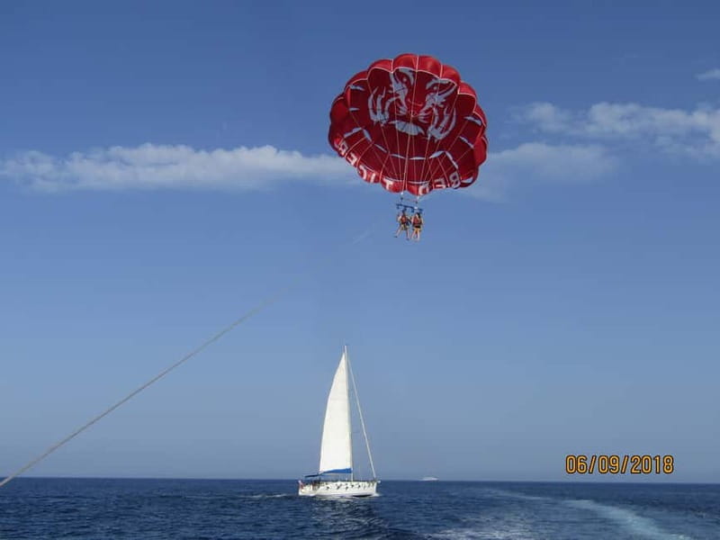 St. Julians: Go & Fun Parasailing with Free Photos & Videos - A small group and a professional safety routine