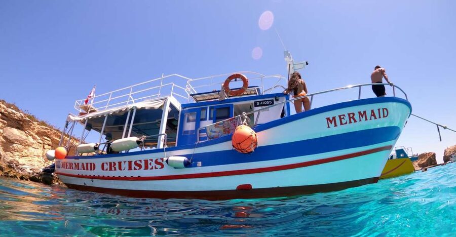 St Paul's Bay: Comino, Blue Lagoon, Gozo, & Caves Boat Tour - Cruising Malta’s northern coast