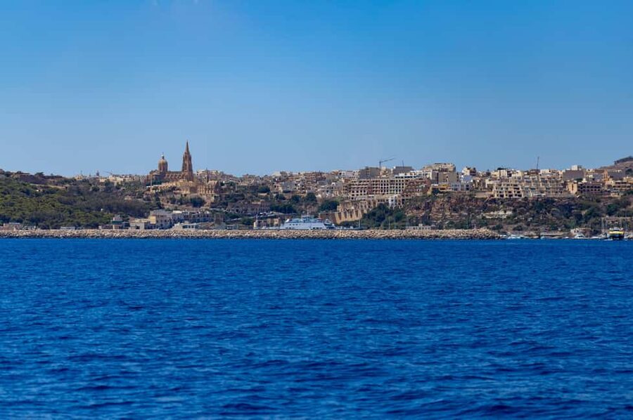St Pauls: Gozo & Comino Islands, Blue Lagoon & Seacaves Tour - What the crew adds to the day