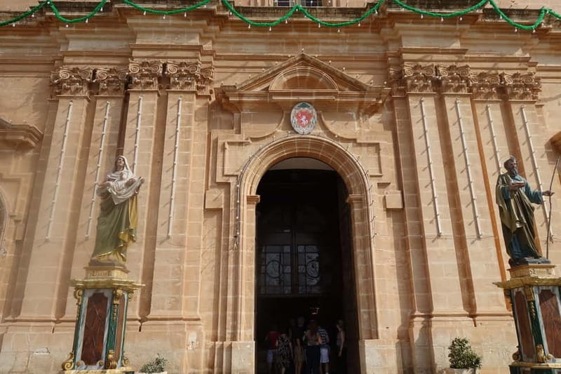 Temples Tour (Pickup, Transfer, Tickets & Drop-off Included) - Should you book the Temples Tour?