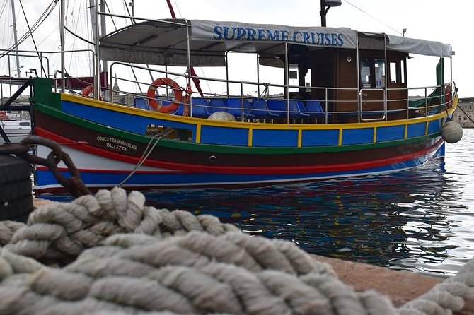 The Traditional Harbour Cruise - Commentary, seating, and time on board
