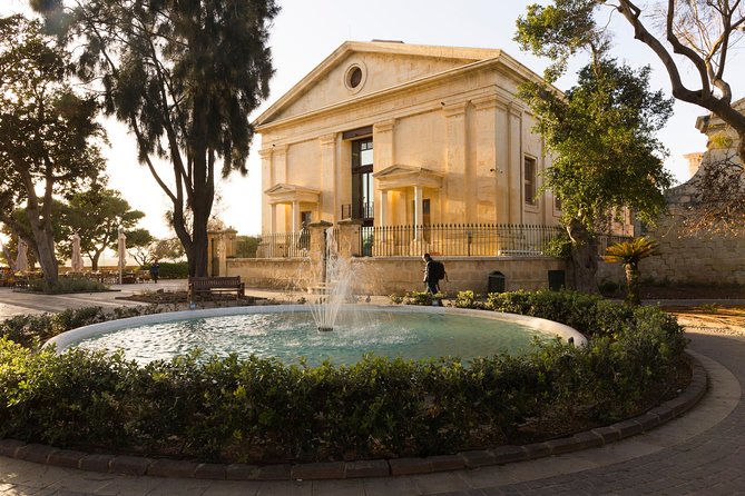 Valletta City Walking Tour with St. John's Co-Cathedral(optional) - Why Valletta makes sense on foot