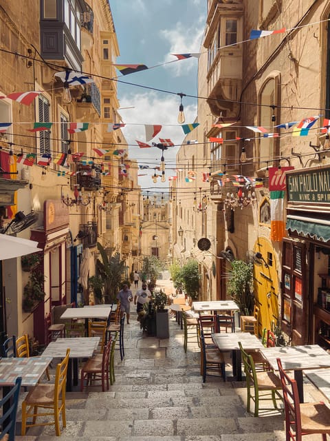 Valletta: Express Walk with a Local in 60 minutes - Why the one-hour format works