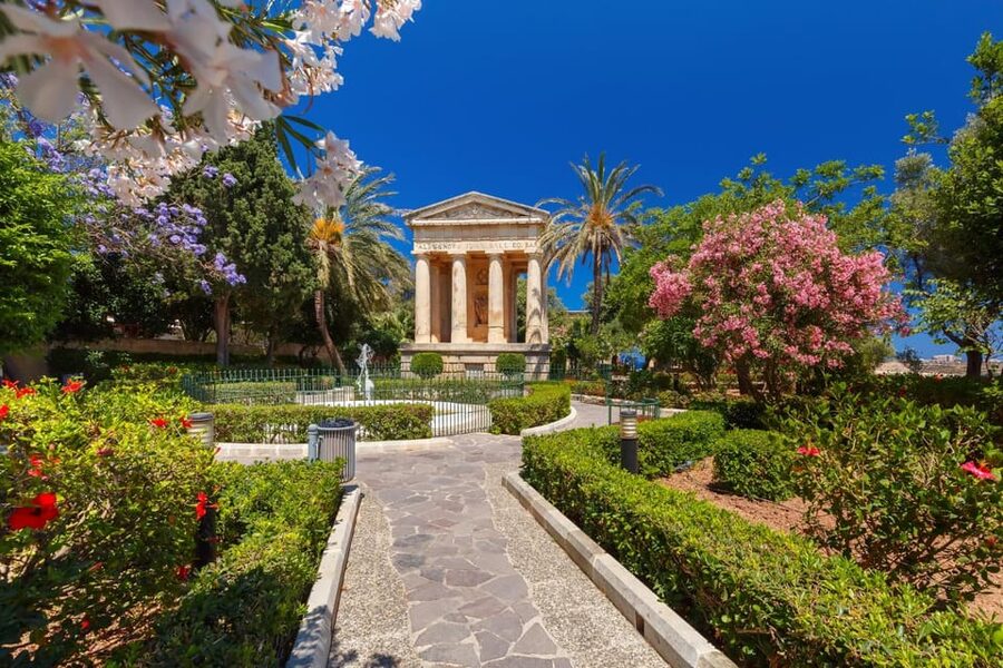 Valletta: Express Walk with a Local in 60 minutes - Price, timing, and overall value