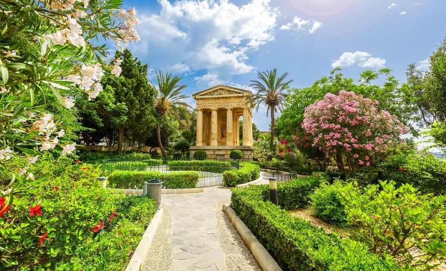 Valletta: Guided Walking Tour with Optional Cathedral Tour - Key points at a glance