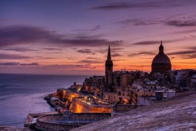 Highlights & Hidden Gems Walking Tour