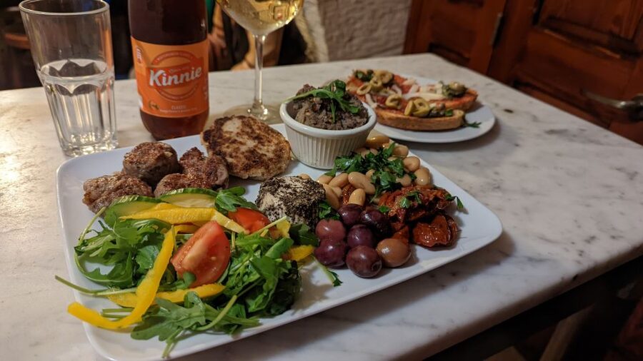 Valletta: Maltese Food and Drink Guided Walking Tour - Pastizzi and the first Maltese flavours