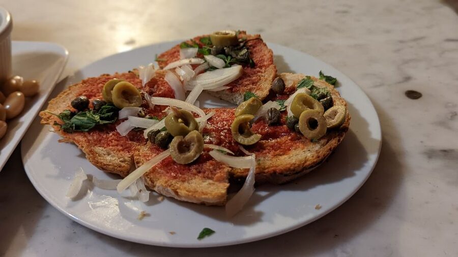 Valletta: Maltese Food and Drink Guided Walking Tour - How much food do you actually get?