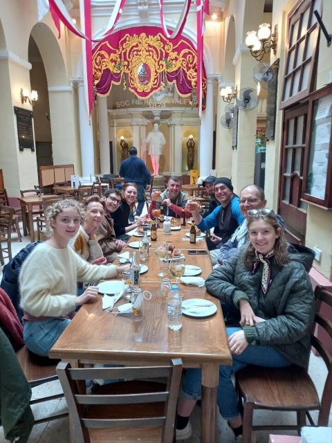 Valletta: Private Maltese Cuisine Walking Tour - Upper Barrakka Gardens and the Valletta spritz