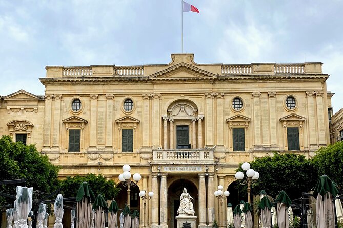 Valletta Private Walking Tour - Lower Barrakka Gardens and the end near St George’s Square