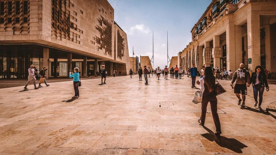 Valletta: Self-Guided Historical Walking Tour (Audio Guide) - The free Mdina tour adds useful value