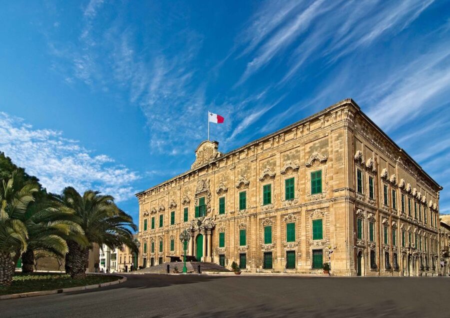 Valletta: Self-Guided Historical Walking Tour (Audio Guide) - Fort Saint Elmo and the city’s defensive edge