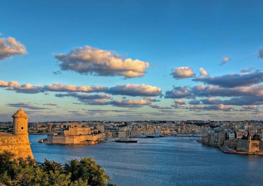 Valletta: Self-Guided Historical Walking Tour (Audio Guide) - From Tritons’ Fountain to the Upper Barrakka Gardens