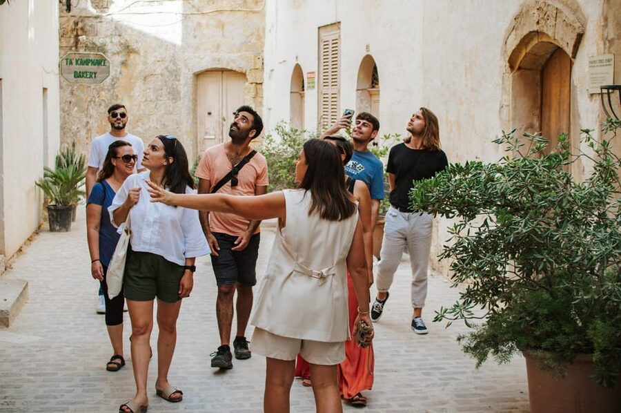 Victoria, Gozo: Sunset Walking Food and Drink Tour - Who should book this experience?